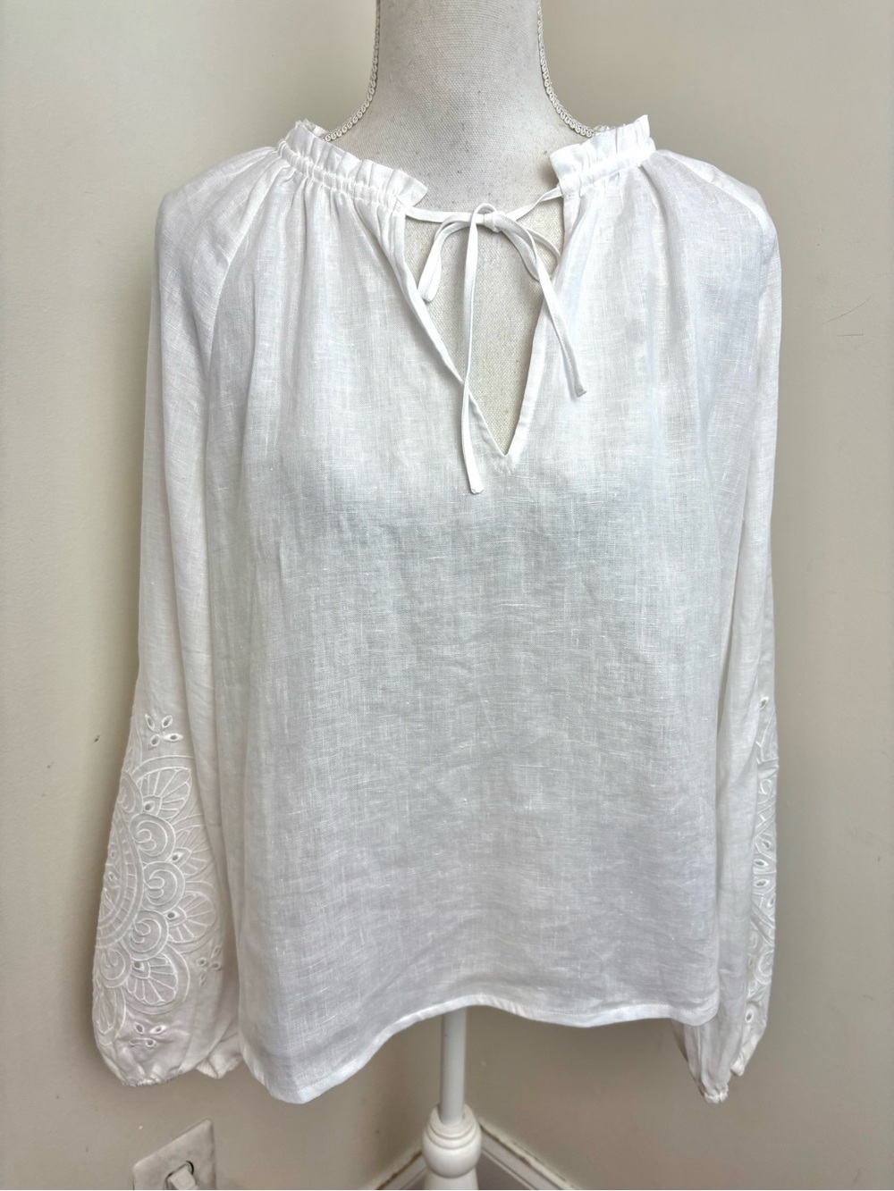 Boden Bohemian White Linen Blouse Size 6 NWT